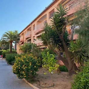 - A 250m De La Mer- 3 Pieces 45m2 Saint Aygulf